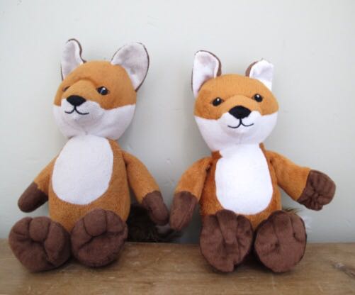 My day (A tale with chickens, foxes and a happy ending)