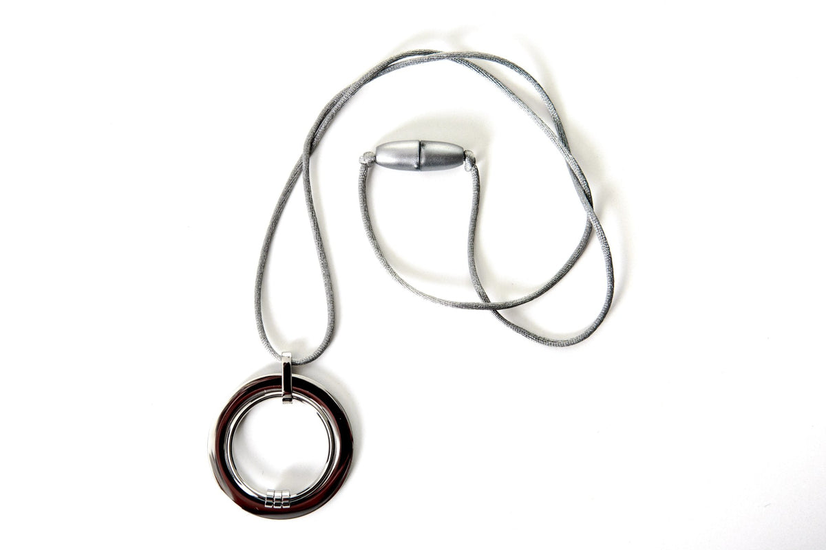 Yummikeys Stylish Feeding Teething Necklace with silver cord